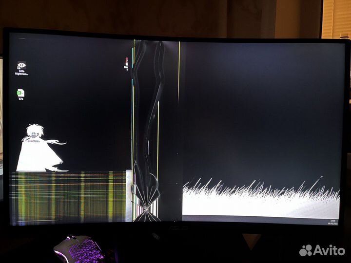 Сломанный монитор 