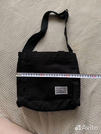 Сумки (на странице еще больше сумок, одежды и обув