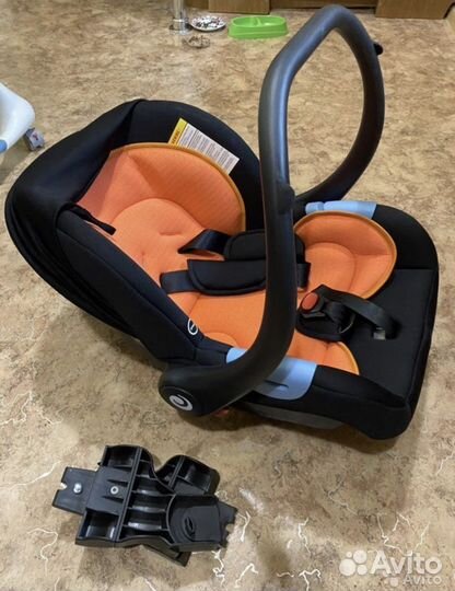 Коляска 3 в 1