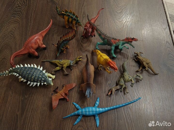 Фигурки динозавров игрушки
