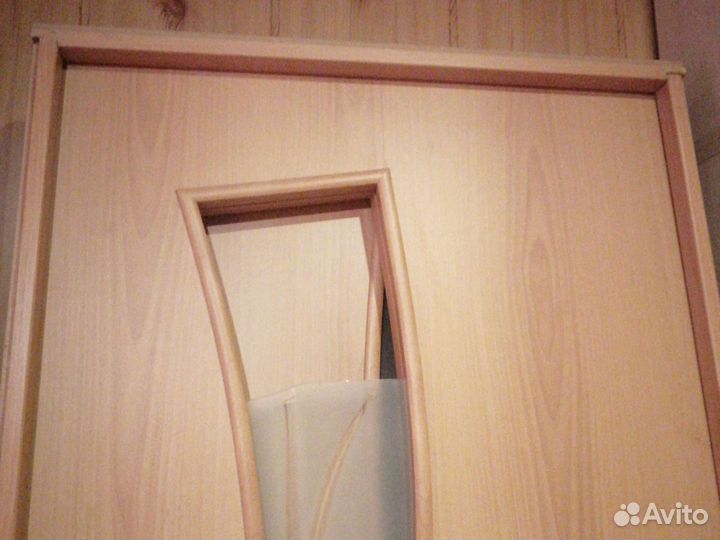 Межкомнатные двери бу 70 см с коробкой