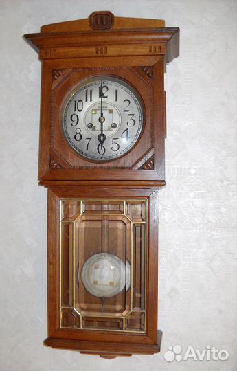 Часы настенные старинные