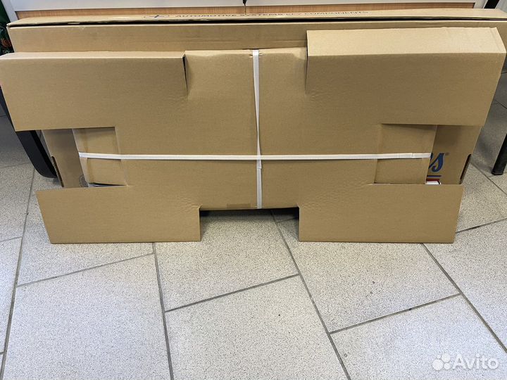 Радиатор кондиционера MAN TGS TGX Nissens