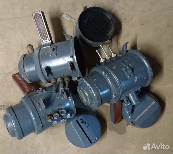 Светильник светосигнальный (прожектор) мснп-125