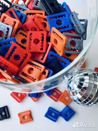 Клипсы застежки на шлем вратарский