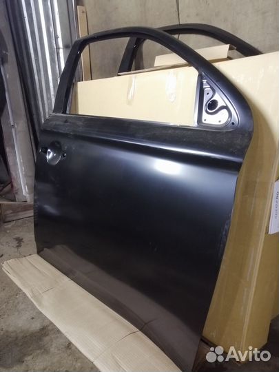 Дверь передняя правая Mitsubishi Outlander 3 GF