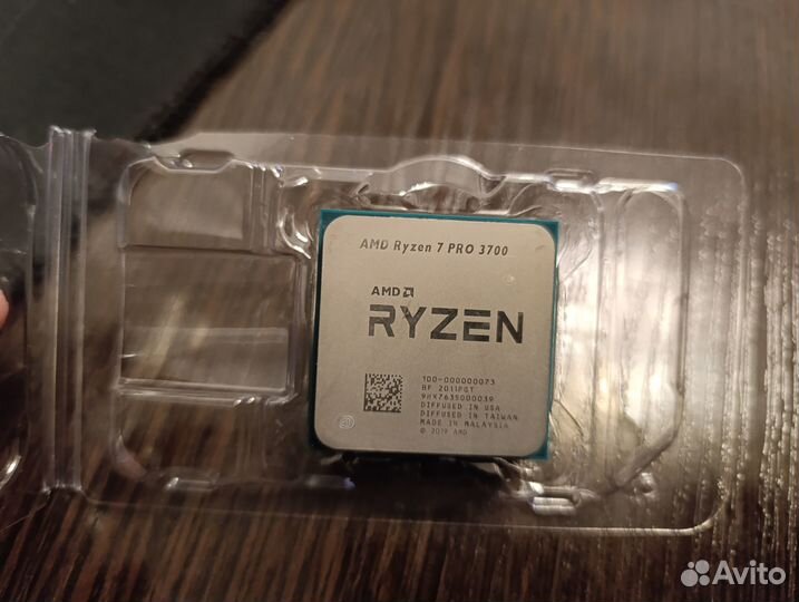 Процессор AMD ryzen 7 pro 3700