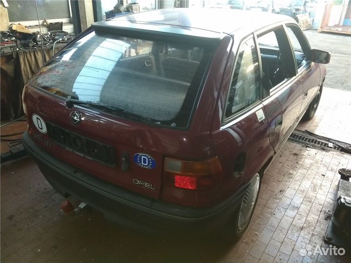 Разбор на запчасти Opel Astra F