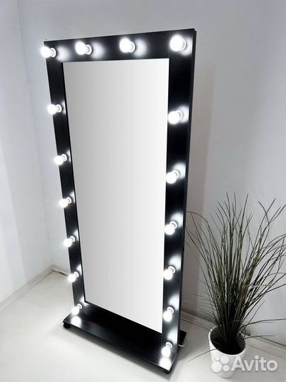 Гримерное зеркало с подсветкой