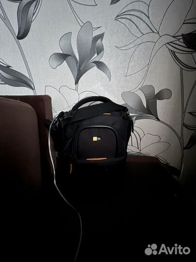 Беззеркальный фотоаппарат Samsung NX 11