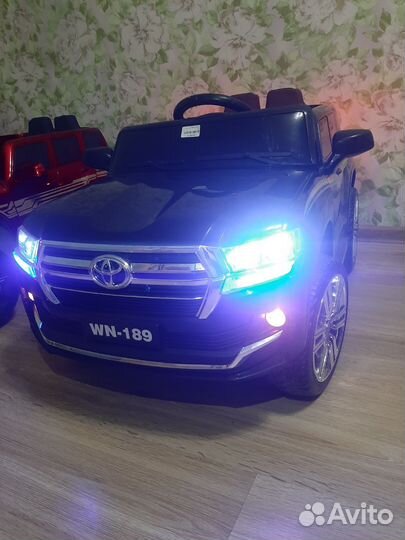 Детский электромобиль