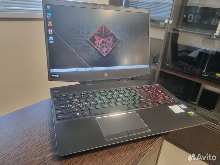 Omen by HP 15-dh0009tx (Core i7 / 16 / RTX 2080)
