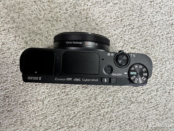 Фотоаппарат Sony rx100m5