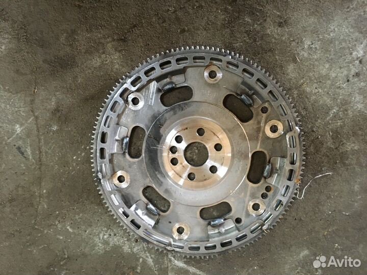 Маховик двигателя (Ford Focus)