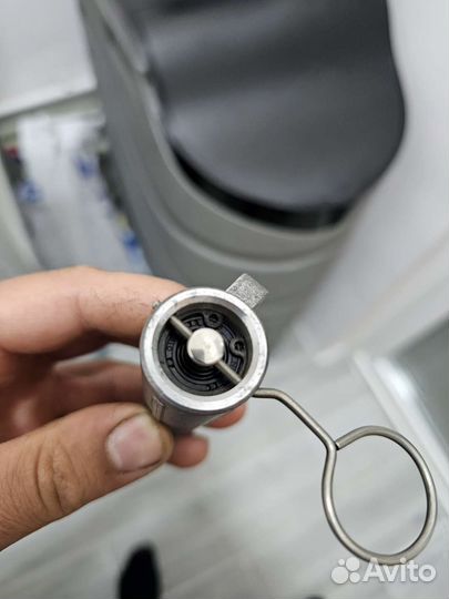 Натяжитель грм