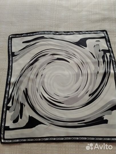 Платок из шелка (dkny Donna Karen) Бронь