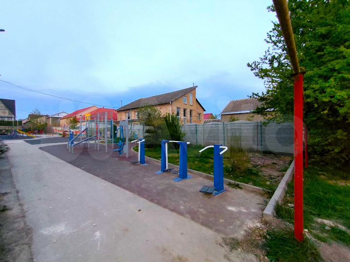 Дом 273 м² на участке 6 сот.