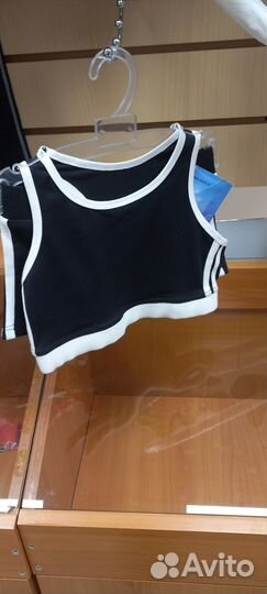 Топ спортивный новый