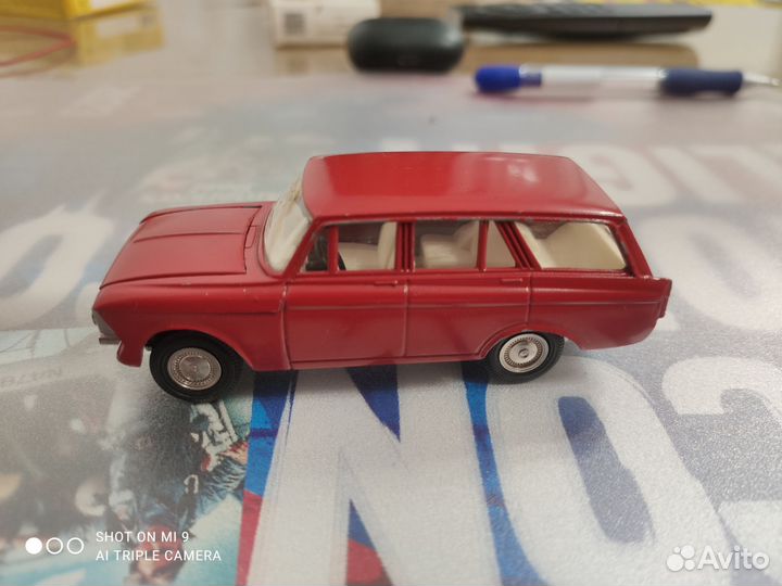 Модель автомобиля москвич 427 СССР