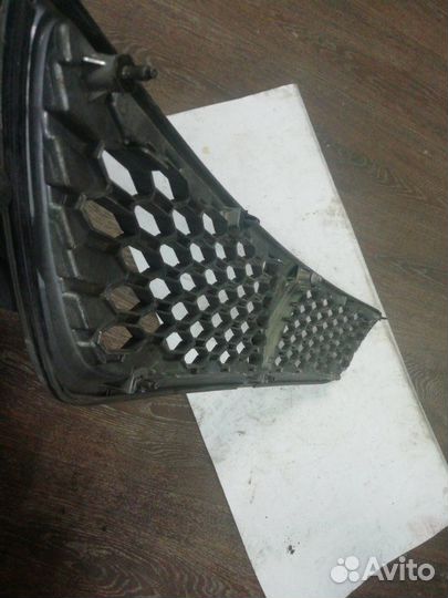 Решетка радиатора передняя Toyota Vista Ardeo