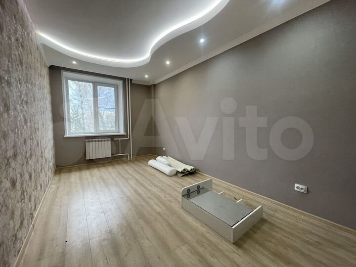 3-к. квартира, 67 м², 1/9 эт.