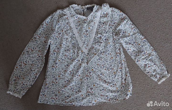 Пакет фирменной одежды на девочку 140-146см