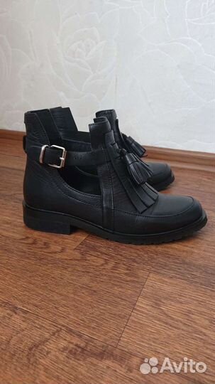 Ботинки женские