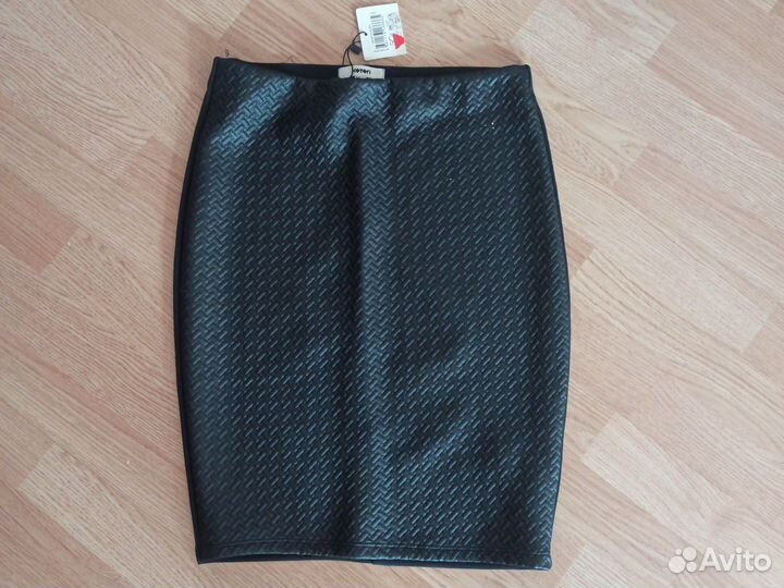 Новая юбка 42 имитация кожи