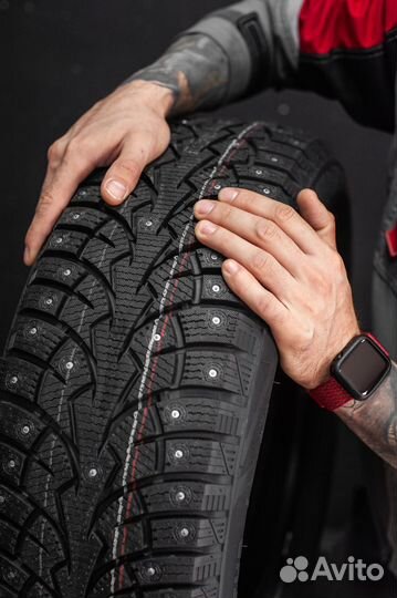 Zmax Winternova Stud I 215/60 R16 99T
