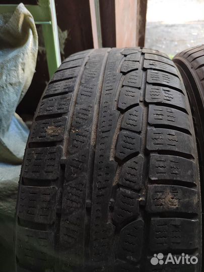 Nokian Tyres Hakka Sipe WR 225/60 R17