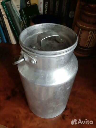 Бидон, сервиз, сахарница, чайник