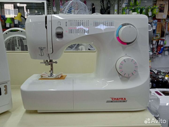 Швейные машины в ассортименте