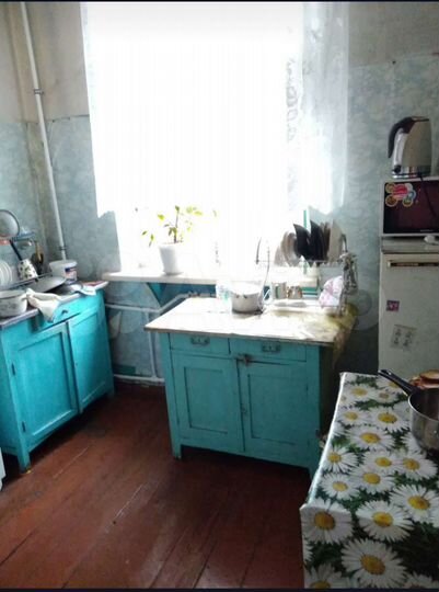 Комната 15 м² в 3-к., 4/4 эт.