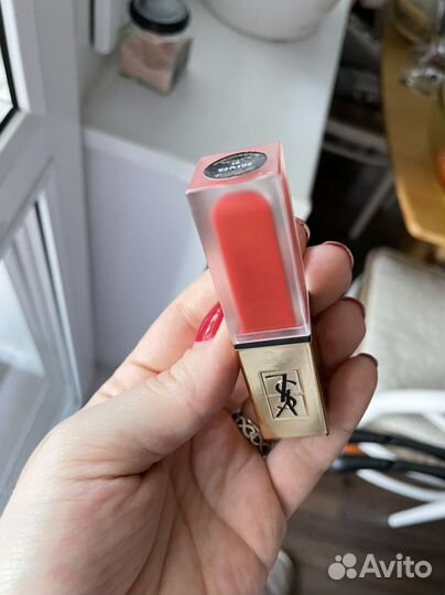 Жидкая матовая помада tatouage couture 10 ysl