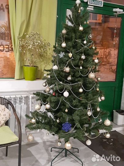 Елка искусственная