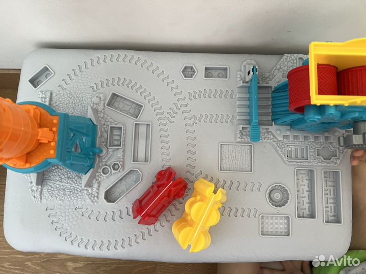 Стол для лепки из пластилина и теста play do