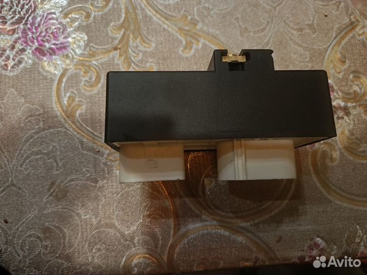 Блок управления вентилятором skoda