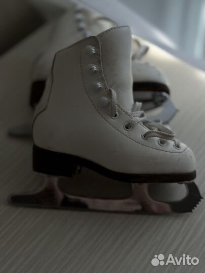 Коньки фигурные wifa 25LL