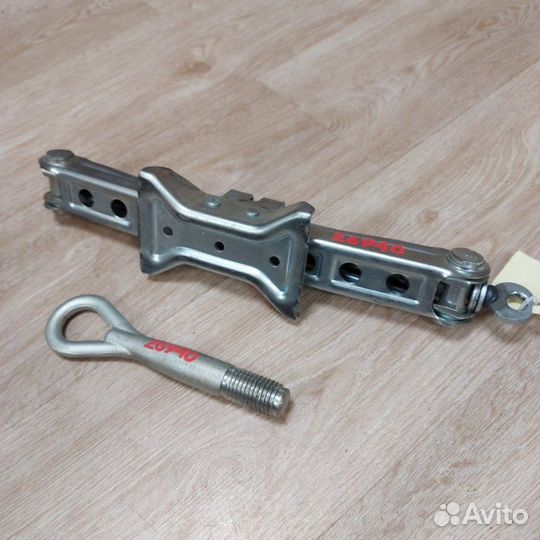 Домкрат Nissan Teana J32 2008-2015