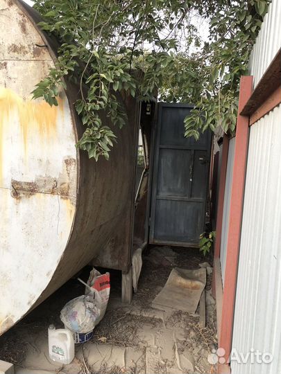 Бочка металлическая с электричеством