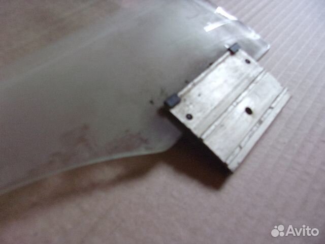 Бмв 3 Е30 83-88г., стекло заднее правое дверное