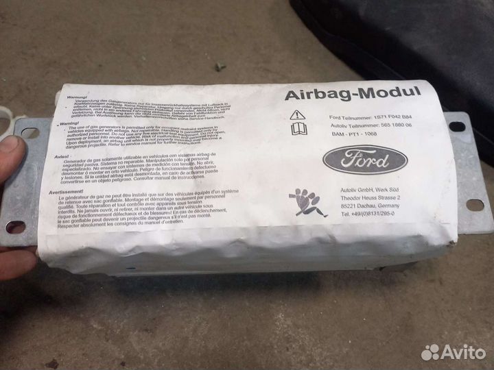 Airbag пассажира Ford Mondeo 3