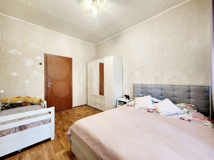 3-к. квартира, 70,1 м², 2/5 эт.