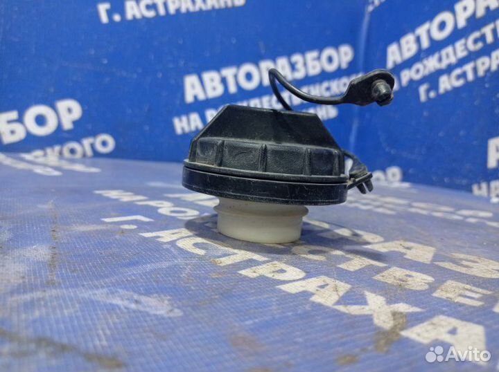 Крышка бензобака Kia Rio 3 седан 2014