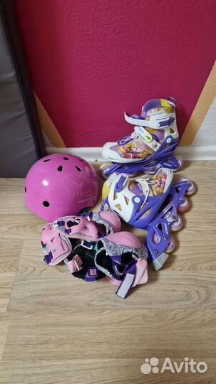 Роликовые коньки, шлем, защита