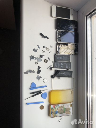 На запачати айфоны 4 или 4s