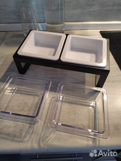 Миска для кошек и собак мелких пород