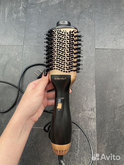 Фен щетка новая