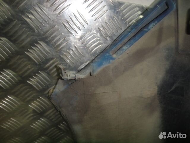 Крыло Megane 2 (03-09) пер R б\у с дефектом (арт. 7701477187)