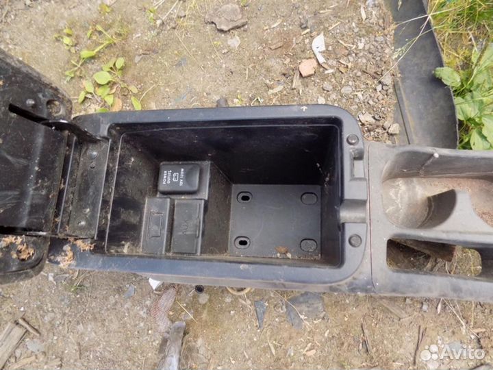 Подлокотник ASX 2010-2016